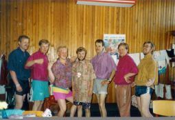 vejlesta silkkipaitoja miehille.jpg